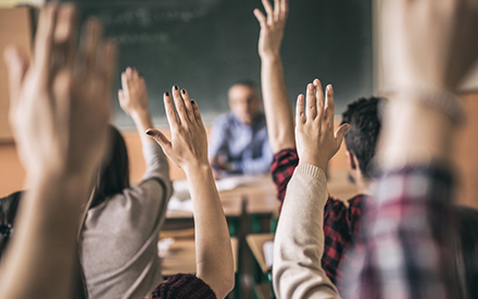 打破行规，全名师授课